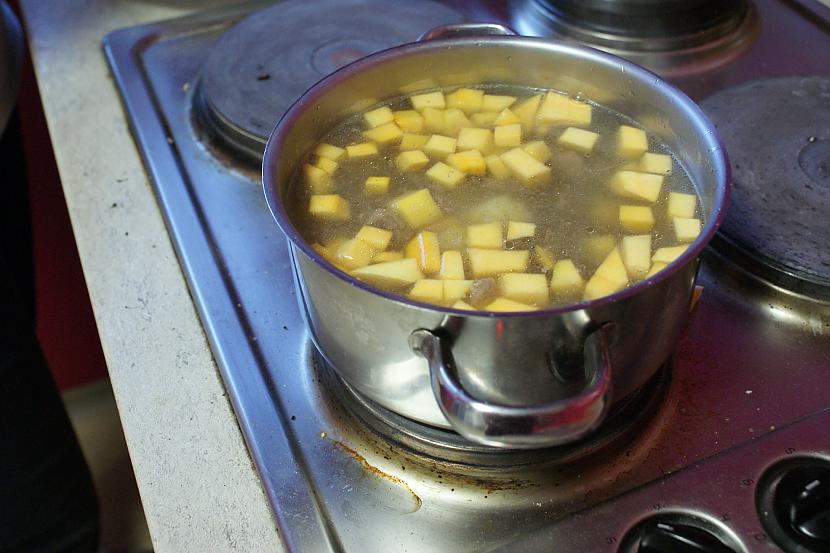 Pieber klāt kartupeļus Autors: zlovegood Ķirbju zupa