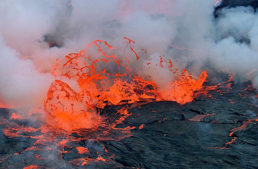 Gāzes burbuļu sprādzieni lavas... Autors: rizinjais Ceļojums uz  zemes "centru"