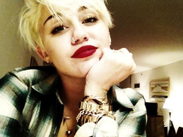 Miley Cyrus171000000 Autors: TripleH TOP meklētākās-2012