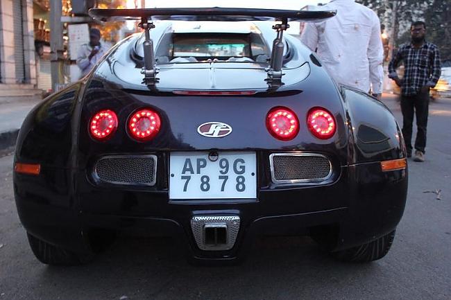  Autors: the13 indiešu Bugatti Veyron