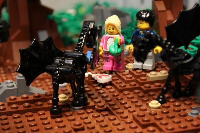  Autors: Colonel Meow Ko var uztaisīt no LEGO