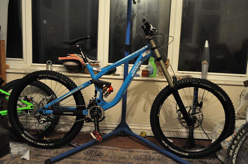  Autors: 69 Commencal rebuild