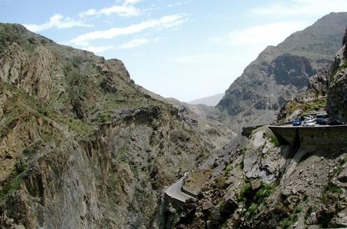 JalalabadasKabulas ceļscaron... Autors: Fosilija Pasaulē bīstamākie ceļi!