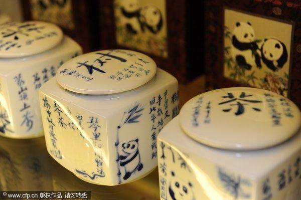Pandas tējaTēja nav taisīta no... Autors: Fosilija Trakas lietas, ko pārdod Ķīnā.