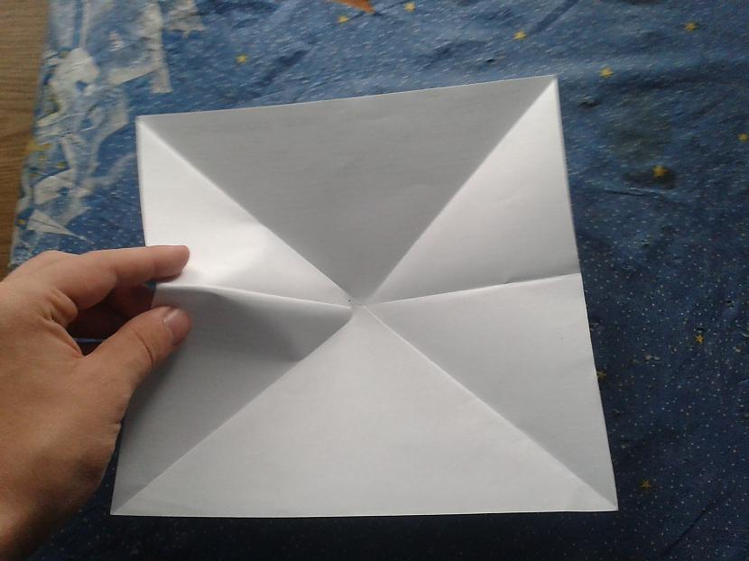 Satveram abas malas tur kur... Autors: Fosilija Origami māksla – Kubiks