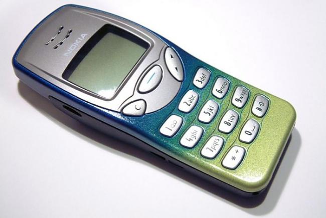 1999  Nokia 3210 Autors: lucifers Nokia evolūcīja.