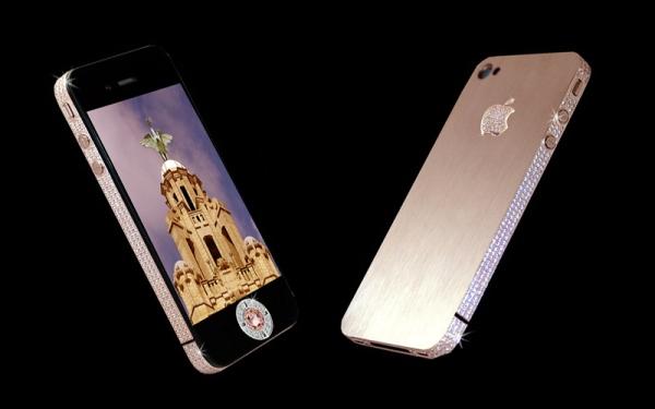 1 iPhone 4 Diamond Rose... Autors: Soul Eater 10 dārgākie telefoni pasaulē