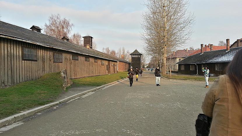 Tikko esam iegājuscaroni... Autors: Fosilija Oświęcim I - Birkenau (Aušvices koncentrācijas nometne)
