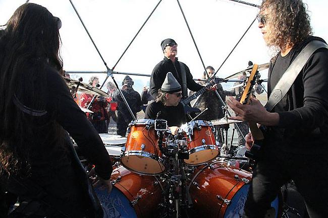  Autors: infectedgrrl Metallica in Antarctica