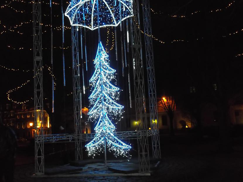  Autors: lucifers Ziemassvētki Rīgā 2013