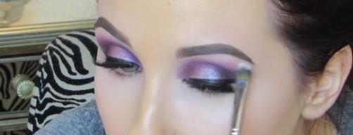  Autors: originalsnosaukums D.I.Y. MakeUp: Purple glitter makeup Tutorial