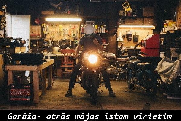  Autors: NoName2Me Moto Komiksi 4