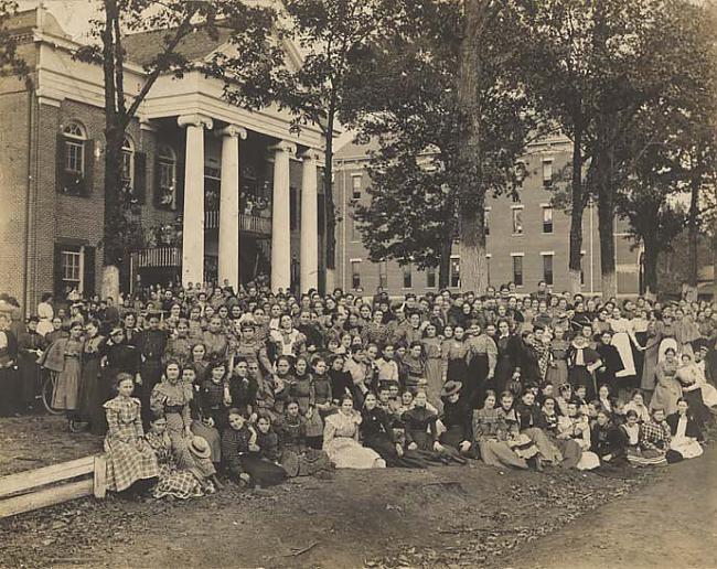 nbsp1908 gadā tā gan vēl bija... Autors: Dusmīgs Bebrs Montevallo Universitātes spoks. Degošā meitene