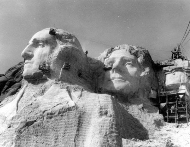 Mount Rushmoras būvniecība... Autors: GanjaGod Retas, vēsturiskas bildes 3. daļa
