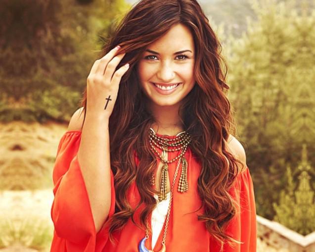  Autors: lolypapgirl Demi lovato