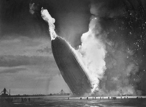 Hindenburga traģēdija 1937... Autors: Fosilija Fotogrāfijas, kuras izmainīja pasauli!