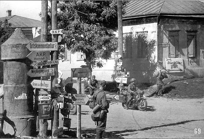 Vācu karavīri Kremenčugā... Autors: DamnRiga Otrais Pasaules karš bildēs