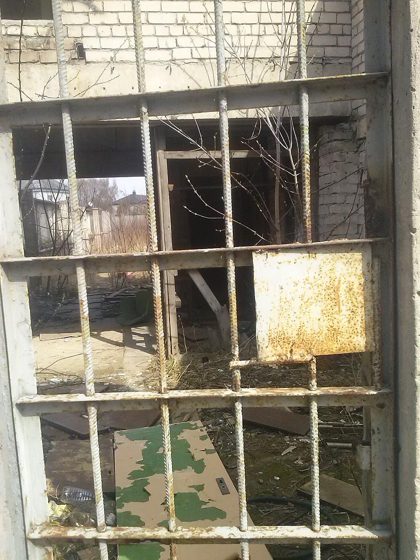 Pa to scaronķirbu kas ir stūrī... Autors: gopeanut Jelgavas pamestais cietums (2)