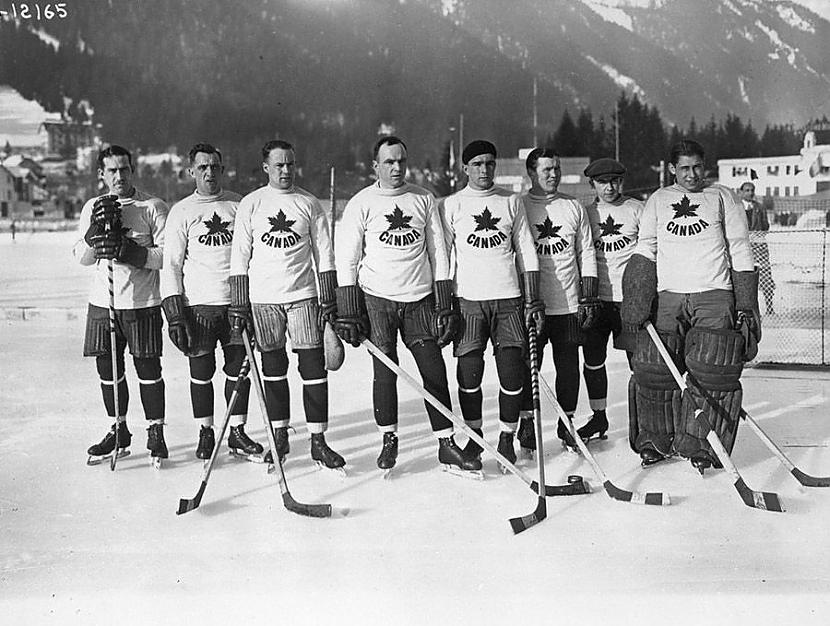 Kanādiescaronu hokejistinbsp Autors: Fosilija Pirmās Ziemas Olimpiskās spēles.
