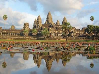 Angkor Wat  templis tika... Autors: Fosilija 10 iespaidīgākie tempļi!