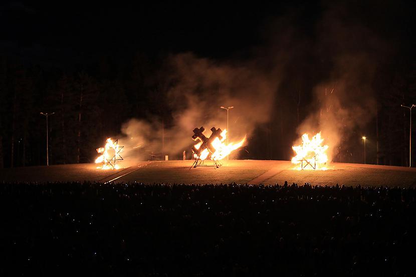 Bet visi gaidīja pasākuma... Autors: Skapic Lielākais Latvijas karogs pasaulē