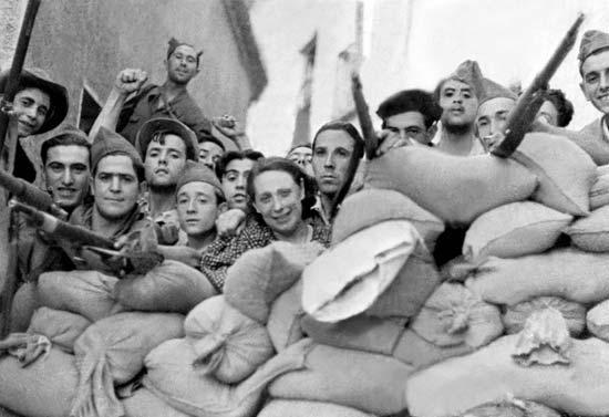 1935gadā kreisie  komunisti... Autors: MyFavBand Pilsoņu karš Spānijā