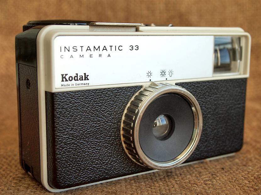 6 Kodak Instamatic 33Papildus... Autors: valdum Fotoaparātu kolekcija. 1. daļa.