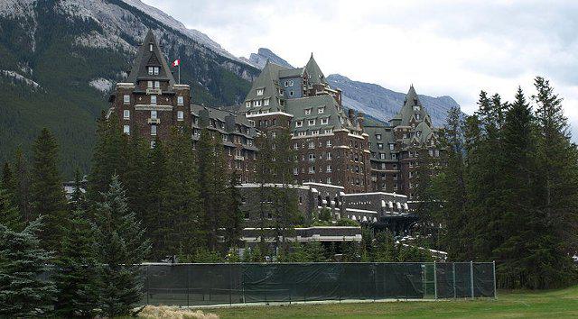 Banff Springs viesnīca... Autors: Magmiits Nolādētas vietas.