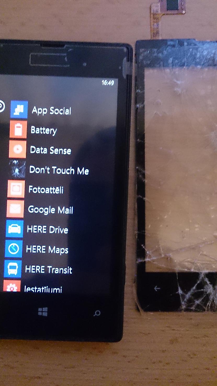 Telefons strādā viss ir... Autors: TheDjNovus Lumia 520 skārienjūtīgā ekrāna maiņa