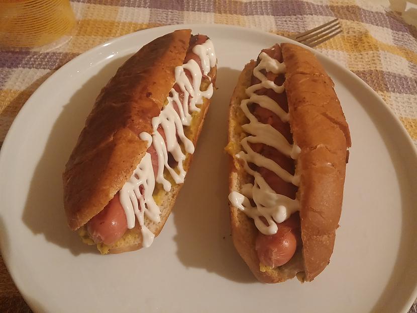 Hot doga maizītes pēc izvēles... Autors: Fosilija Bekona karstie suņi