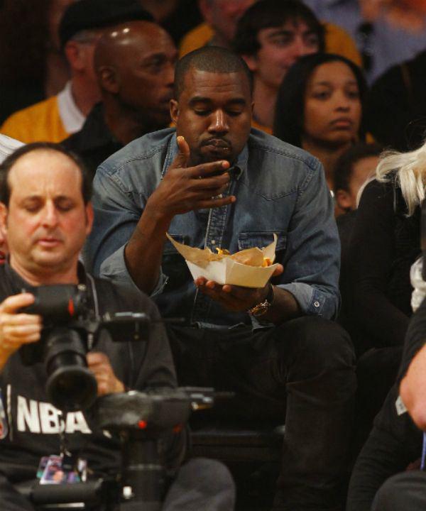 Kanye enjoying nachos someone... Autors: im mad cuz u bad Kanye West doing normal things