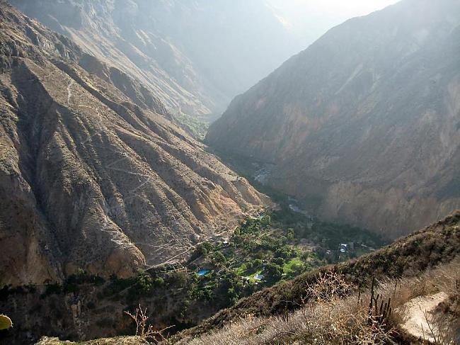Kolka kanjons  Peru  scaronis... Autors: Fosilija Vai tu šos brīnumus esi redzējis?