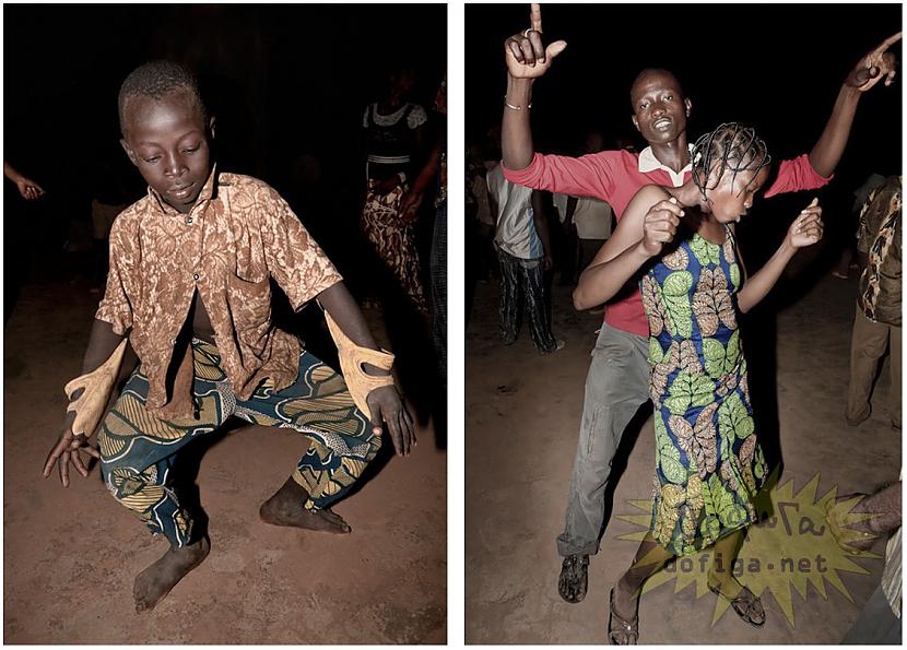  Autors: Hello Diskopasākums vienā āfrikas ciematiņā.