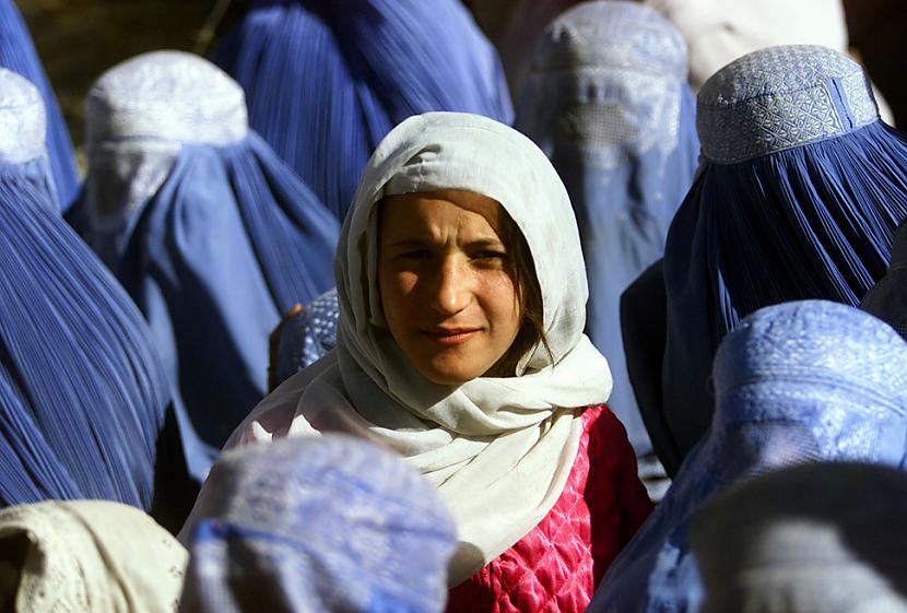 Jauna sieviete no Afganistānas... Autors: pofig 21. gadsimta spēcīgākās fotogrāfijas
