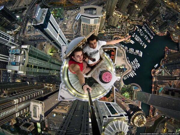  Autors: TestU mONSTRs pasaulē bīstamākie un foršākie selfiji.