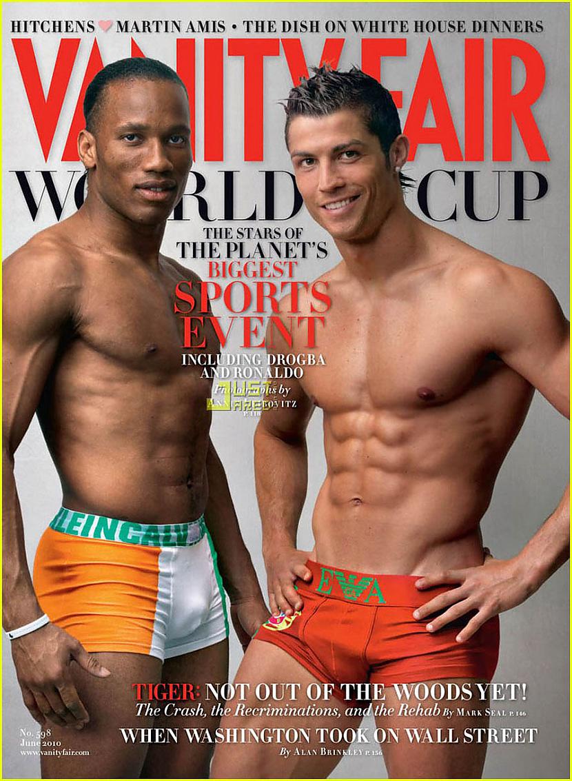  Autors: modesguru Ronaldo bez krekla.