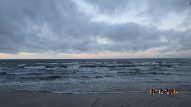  Autors: WhatDoesTheFoxSay Jūras krastā pēc vētras
