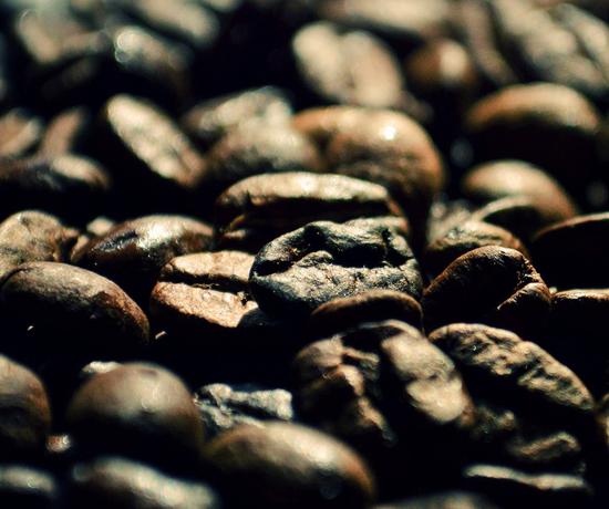 Brazīlijā tiek ražoti 40 no... Autors: MoMo Hug Interesanti fakti par Kafiju