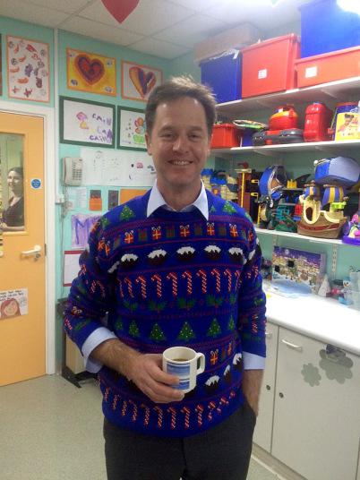 Lielbritānijas premjerministra... Autors: Fosilija Ziemassvētku džemperu diena