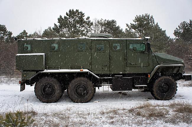 nbsp nbspMascaronīna ir 9... Autors: Mao Meow Ural kaujas mašīna- Krievu versija par drošu transportu karavīriem!