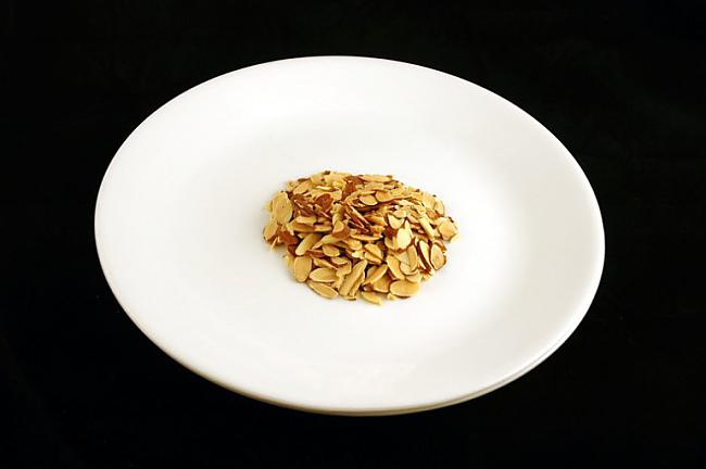 35 grami grauzdētu mandeļu Autors: Sulīgais Mandarīns 200 kalorijas 46 dažādos produktos