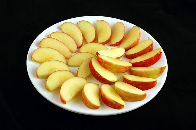 385 grami ābolu Autors: Sulīgais Mandarīns 200 kalorijas 46 dažādos produktos