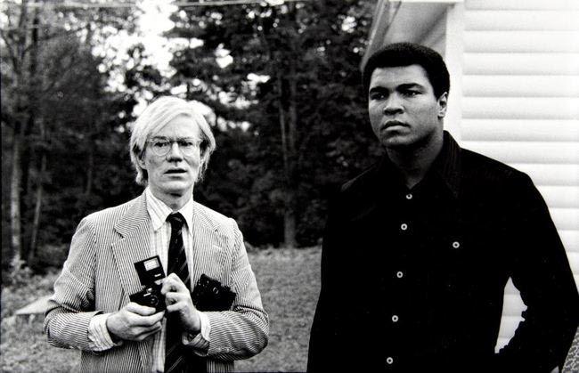 Endijs Vorhols un Muhammad Ali... Autors: Fosilija Retas fotogrāfijas ar dažādām slavenībām