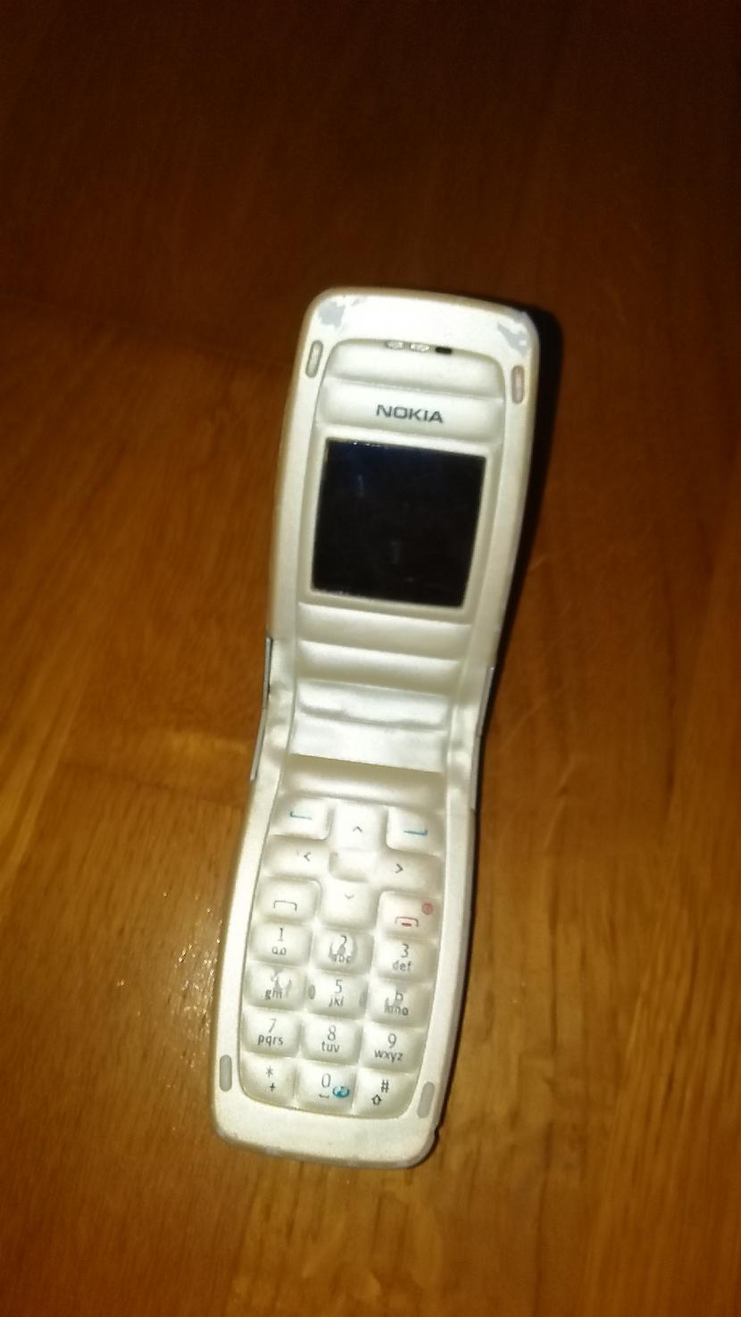 Scaronai Nokiai bija tāds... Autors: Emchiks Mobīlo telefonu ēra!
