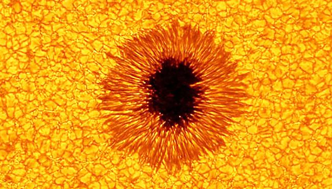 Saules plankumi ir relatīvi... Autors: Prāta Darbnīca Episkas bildes ar nelielu zinātnes piešprici