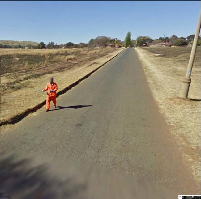 Man izskatās pēc izbēguscarona... Autors: Zutēns Google Maps LABĀKIE ķērieni!!!