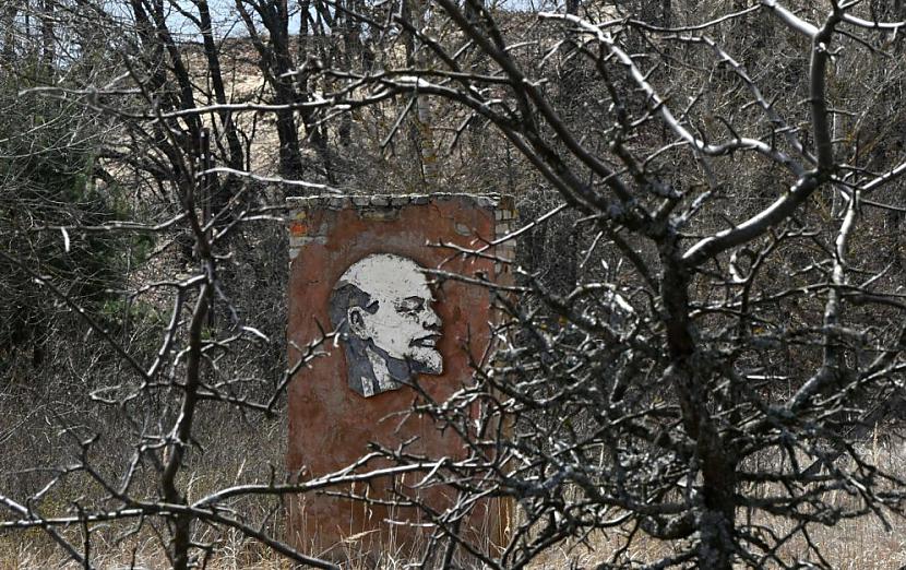 Par bijuscarono varenību... Autors: Heroīns14 Šokējoši - Kā izskatās pamests ciems netālu no Černobiļas avārijas vietas.