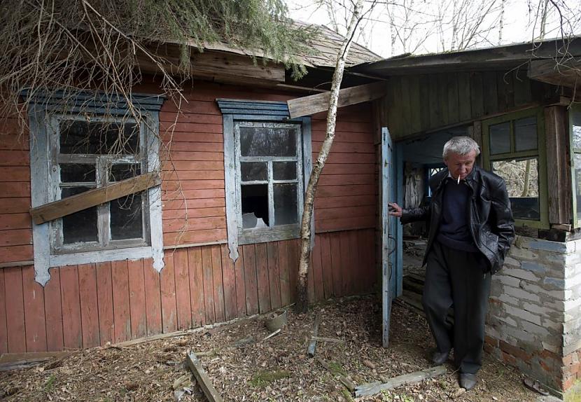 Citi apmeklē savas dzimtās... Autors: Heroīns14 Šokējoši - Kā izskatās pamests ciems netālu no Černobiļas avārijas vietas.