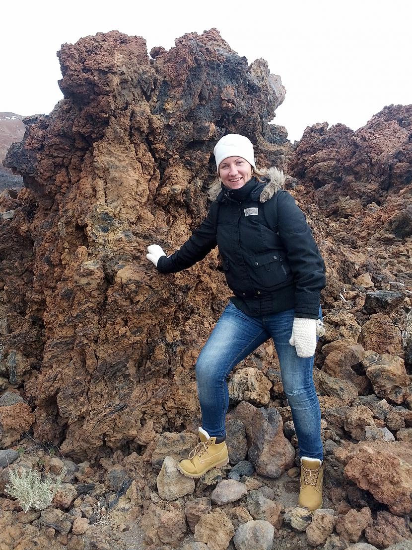 Kas ta mums te Lavas paliekas... Autors: Fosilija Vulkāns Teide, tā pakāje un vecajie krāteri