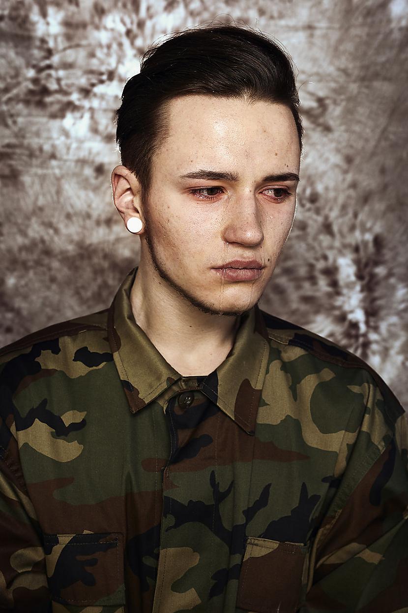 Edvinas 17 gadi Vai var... Autors: matilde Obligātais militārais dienests - jaunieši raud!